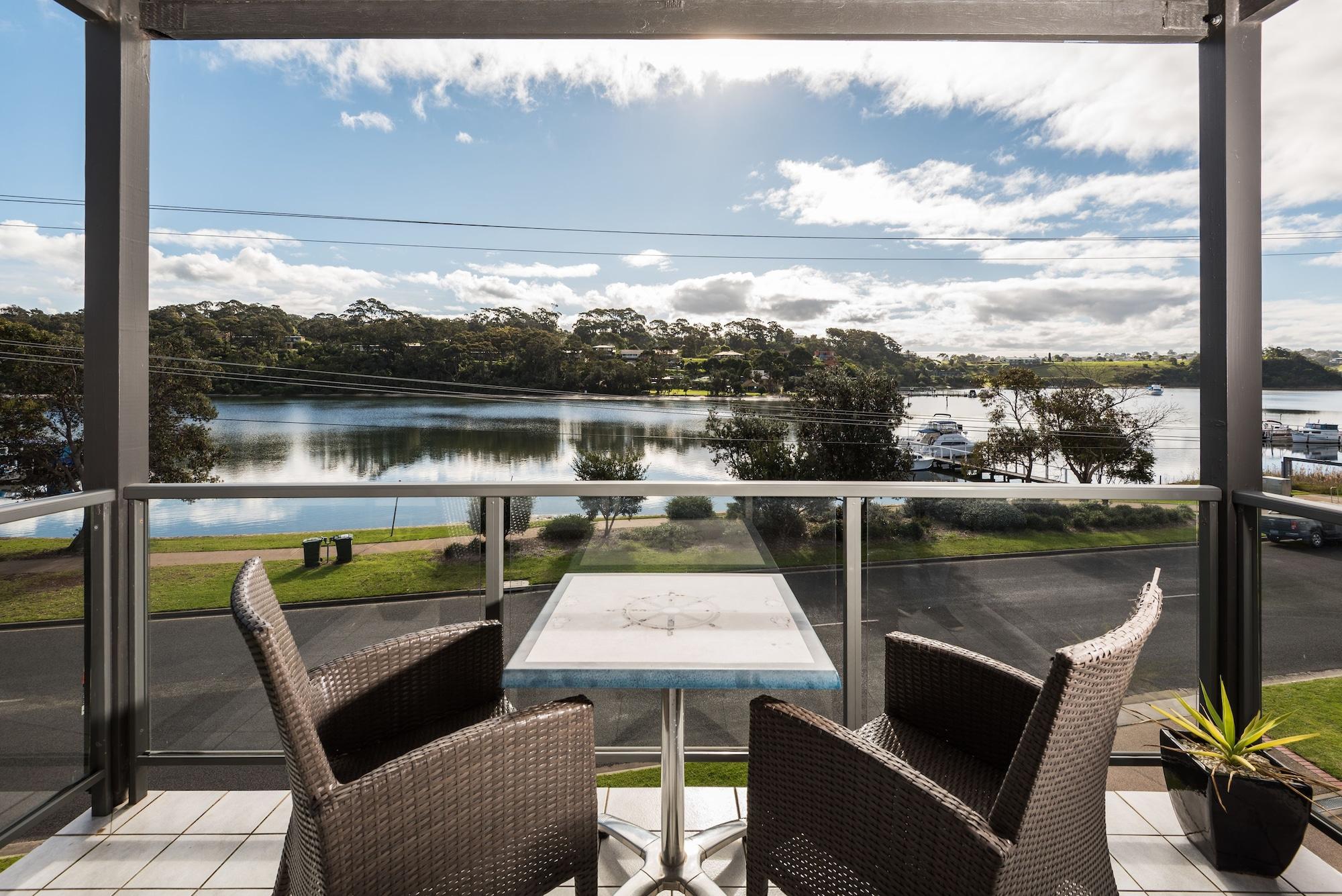Bellevue On The Lakes Lakes Entrance Exterior photo